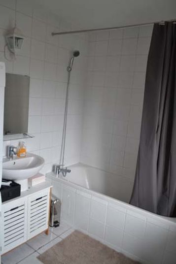 Appartement a louer bourgoin-jallieu - 4 pièce(s) - 75 m2 - Surfyn