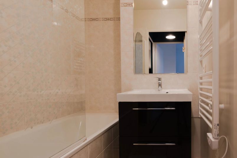 Appartement a louer  - 3 pièce(s) - 60 m2 - Surfyn