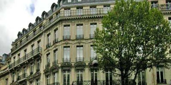 burberry 8 boulevard malesherbes 75008 paris metro