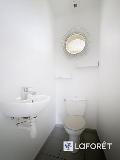 Maison a louer bourgoin-jallieu - 5 pièce(s) - 129 m2 - Surfyn