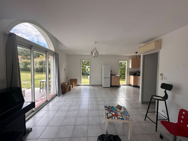 Maison a louer aix-en-provence - 4 pièce(s) - 100 m2 - Surfyn