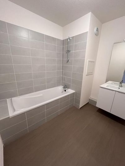 Appartement a louer strasbourg - 4 pièce(s) - 91 m2 - Surfyn