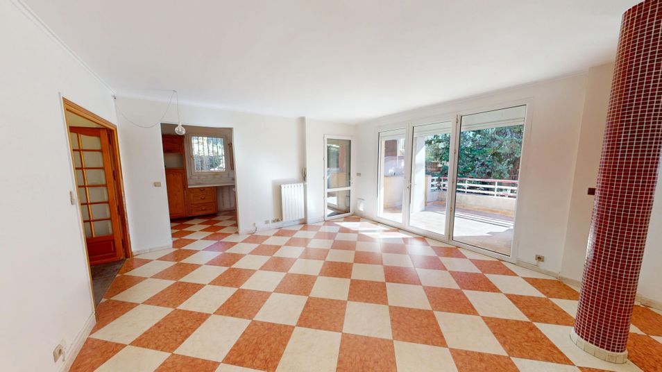 Maison a louer aubagne - 6 pièce(s) - 187 m2 - Surfyn