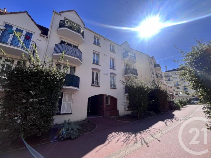 Appartement a louer saint-gratien - 2 pièce(s) - 50 m2 - Surfyn
