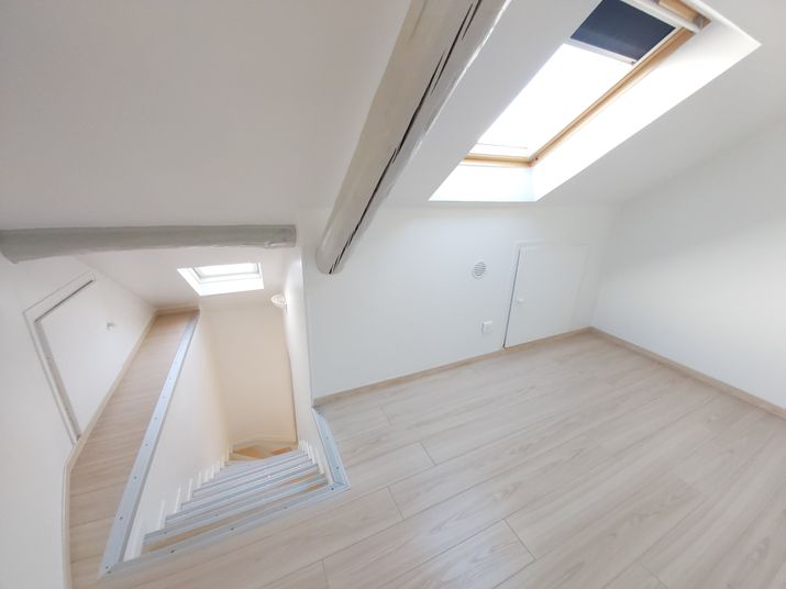 Appartement a louer reims - 5 pièce(s) - 75 m2 - Surfyn