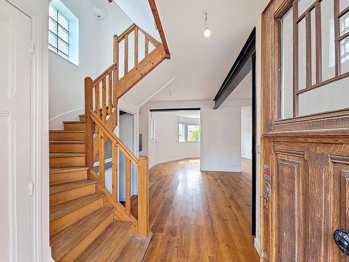 Maison a louer suresnes - 8 pièce(s) - 144 m2 - Surfyn