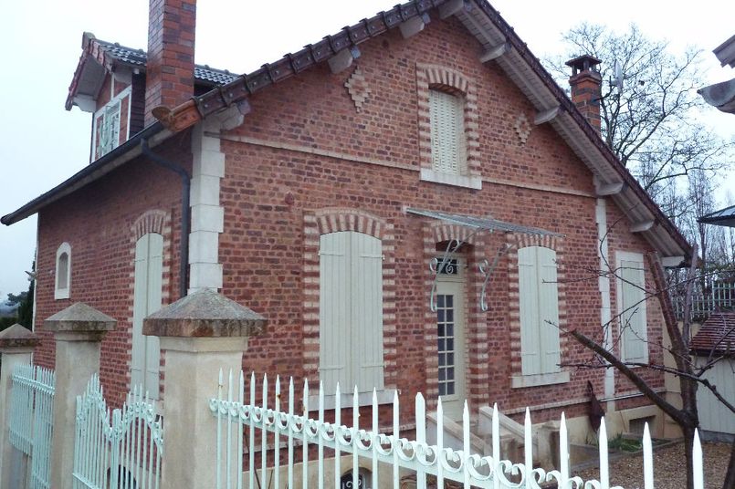 Maison a louer  - 6 pièce(s) - 165 m2 - Surfyn