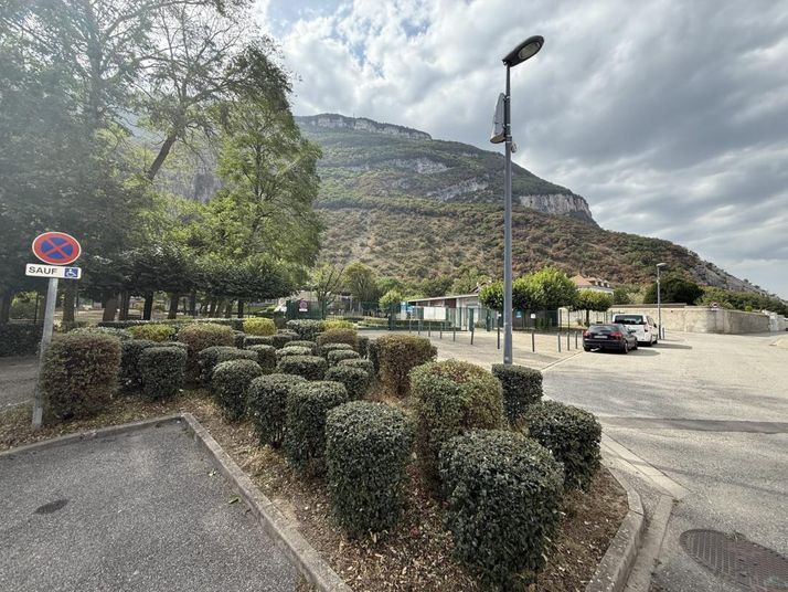 Maison a louer fontaine - 5 pièce(s) - 168 m2 - Surfyn