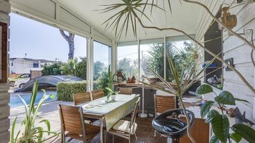 Villa Piscine Privee A 50 M D Une Petite Plage Dans La Crique Du Petit Nid A Sausset Les Pins Bouches Du Rhone Location De Vacances N 994 Par Maison En Provence