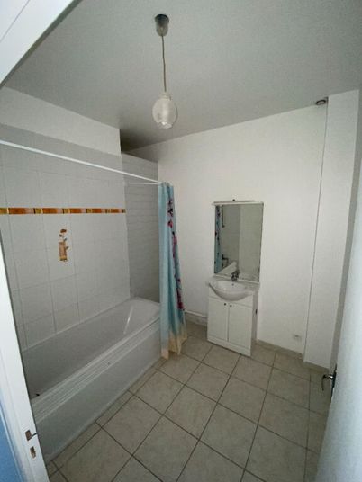 Appartement a louer auxerre - 3 pièce(s) - 64 m2 - Surfyn