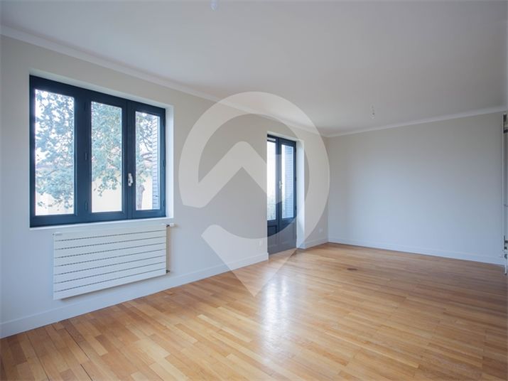 Maison a louer bourg-en-bresse - 4 pièce(s) - 144 m2 - Surfyn