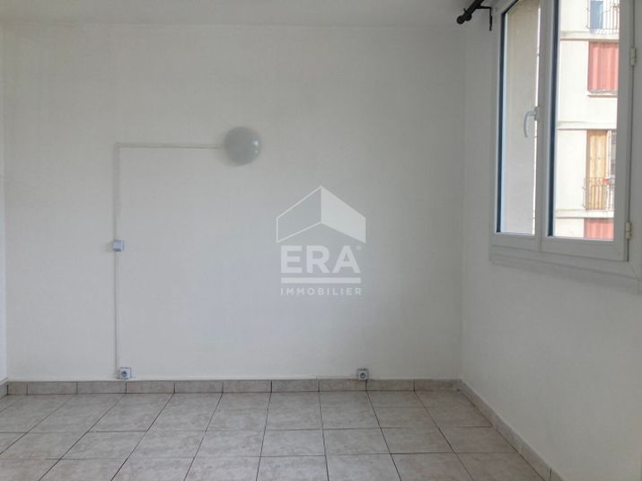 Appartement a louer noisy-le-grand - 2 pièce(s) - 42 m2 - Surfyn