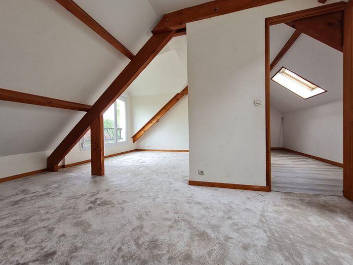 Maison a louer champigny-sur-marne - 9 pièce(s) - 174 m2 - Surfyn