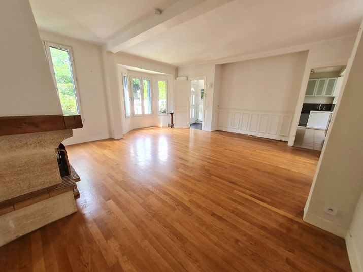 Maison a louer champigny-sur-marne - 9 pièce(s) - 174 m2 - Surfyn