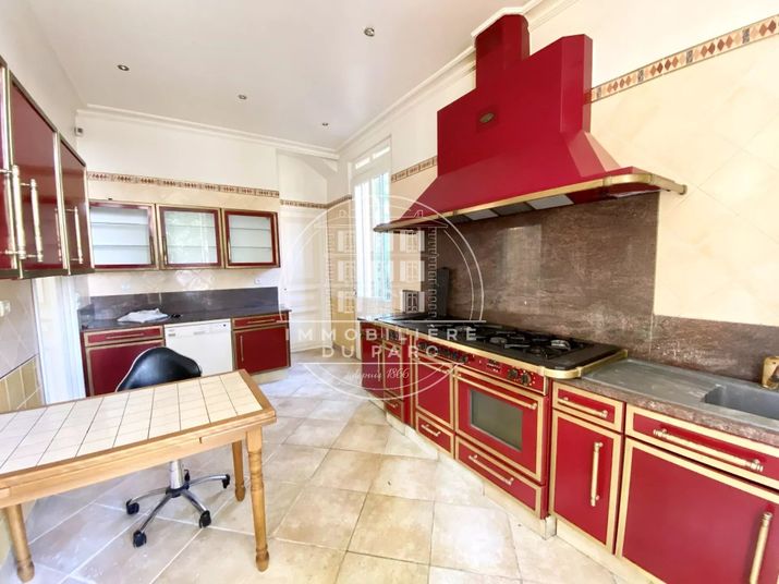 Maison a louer chatou - 10 pièce(s) - 285 m2 - Surfyn