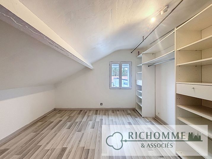 Maison a louer chalons-en-champagne - 6 pièce(s) - 113 m2 - Surfyn