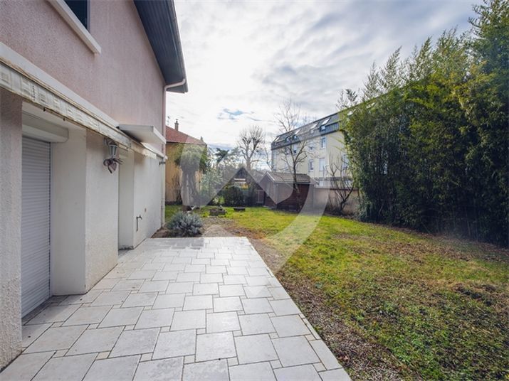 Maison a louer bourg-en-bresse - 4 pièce(s) - 144 m2 - Surfyn