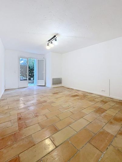 Appartement a louer grasse - 2 pièce(s) - 42 m2 - Surfyn