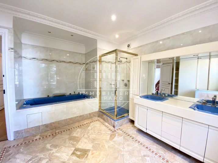 Maison a louer chatou - 10 pièce(s) - 285 m2 - Surfyn