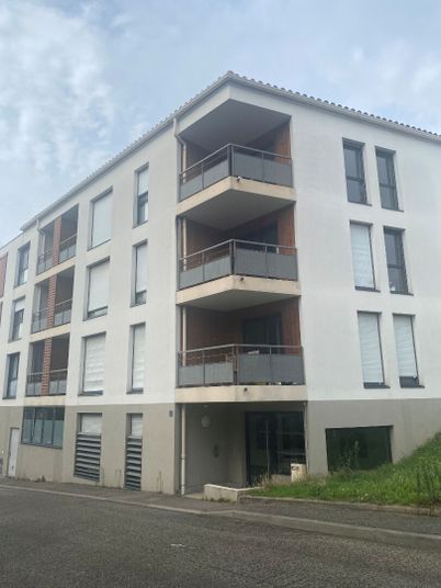 Appartement a louer rillieux-la-pape - 2 pièce(s) - 39 m2 - Surfyn