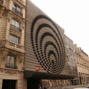 22 Rue Bayard Paris