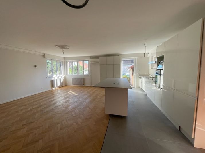 Maison a louer colmar - 6 pièce(s) - 188 m2 - Surfyn