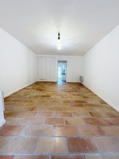 Appartement a louer grasse - 2 pièce(s) - 42 m2 - Surfyn