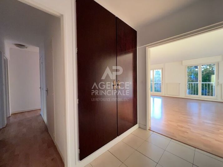 Appartement a louer versailles - 4 pièce(s) - 98 m2 - Surfyn