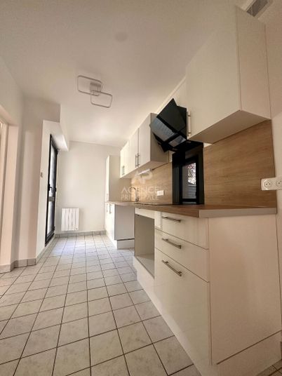 Appartement a louer saint-germain-en-laye - 4 pièce(s) - 102 m2 - Surfyn