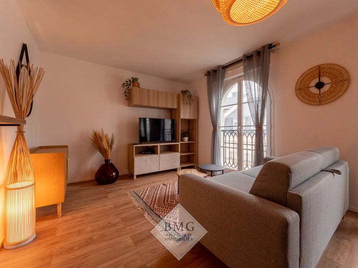 Appartement a louer  - 2 pièce(s) - 45 m2 - Surfyn