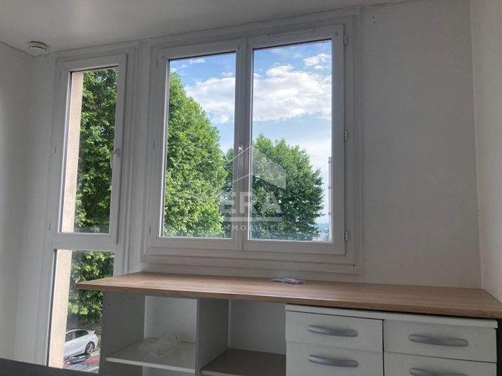 Appartement a louer noisy-le-grand - 2 pièce(s) - 42 m2 - Surfyn