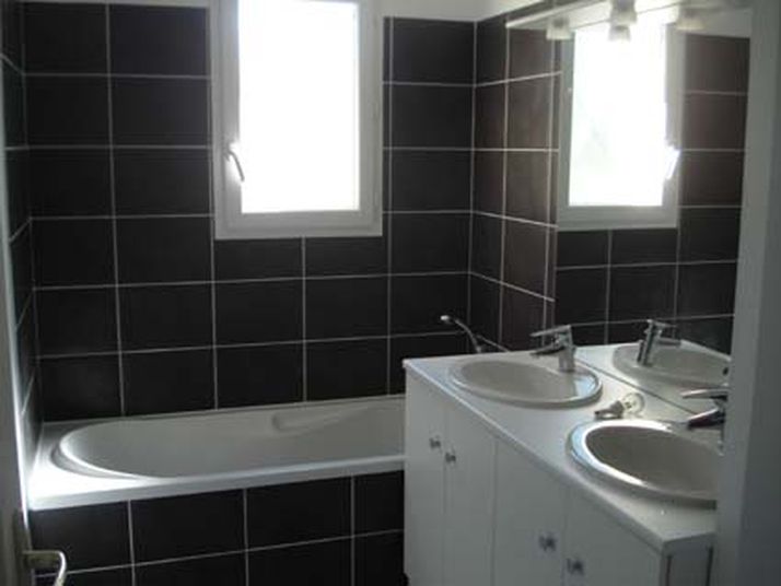 Maison a louer bourgoin-jallieu - 5 pièce(s) - 105 m2 - Surfyn