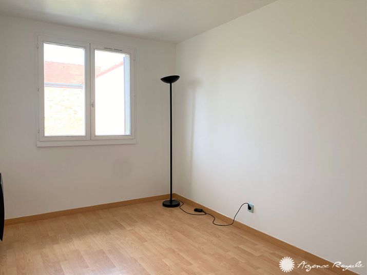 Maison a louer saint-germain-en-laye - 7 pièce(s) - 127 m2 - Surfyn