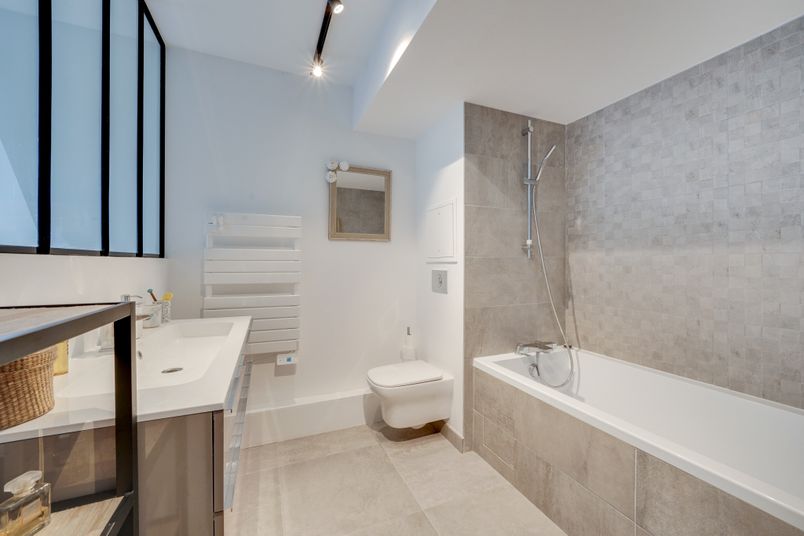 Appartement a louer puteaux - 5 pièce(s) - 100 m2 - Surfyn