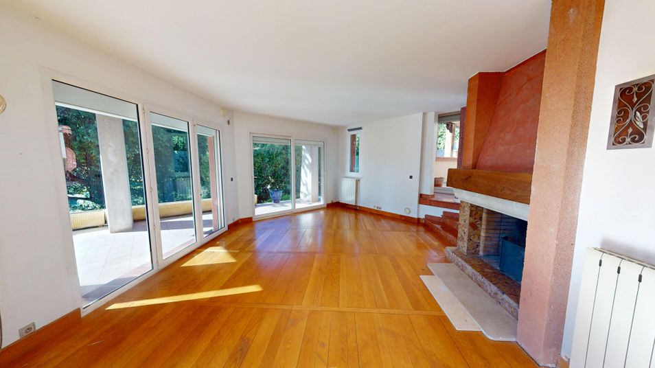 Maison a louer aubagne - 6 pièce(s) - 187 m2 - Surfyn