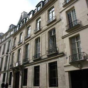 10 rue de Condé, 75006 Paris