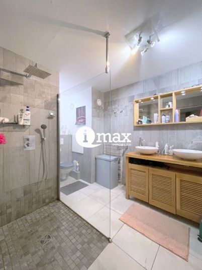 Appartement a louer courbevoie - 5 pièce(s) - 107 m2 - Surfyn