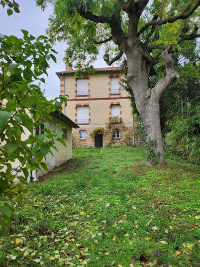 Maison a louer saint-germain-en-laye - 6 pièce(s) - 116 m2 - Surfyn