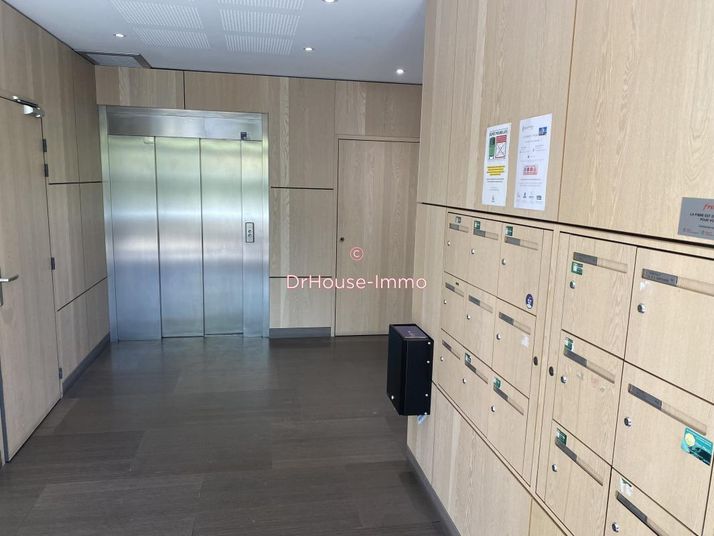 Appartement a louer tassin-la-demi-lune - 4 pièce(s) - 87 m2 - Surfyn