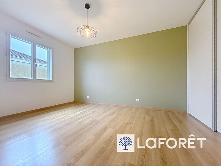 Maison a louer bourgoin-jallieu - 5 pièce(s) - 129 m2 - Surfyn