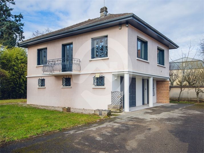 Maison a louer bourg-en-bresse - 4 pièce(s) - 144 m2 - Surfyn