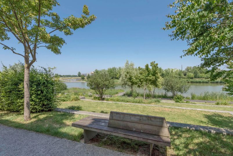 Appartement a louer  - 3 pièce(s) - 63 m2 - Surfyn