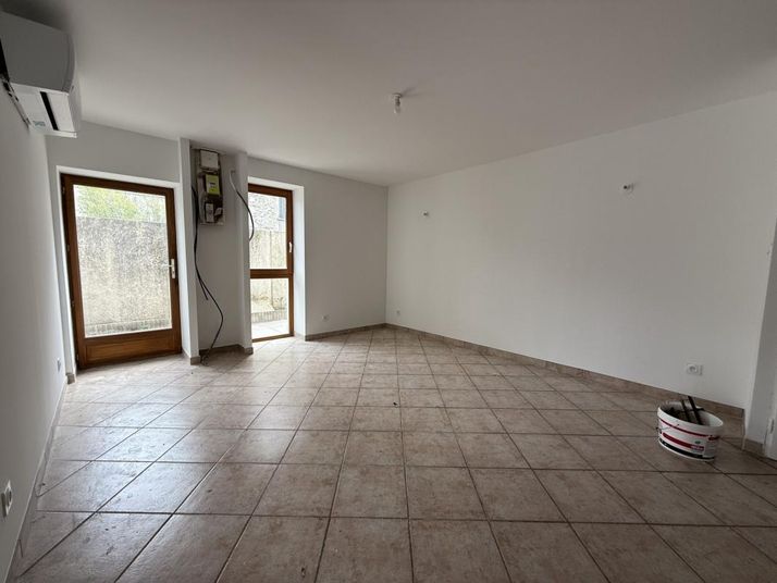 Maison a louer fontaine - 5 pièce(s) - 168 m2 - Surfyn