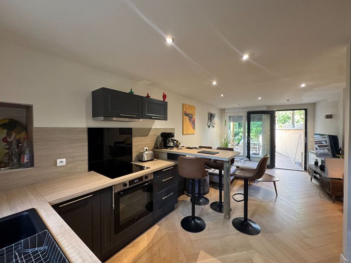 Appartement a louer  - 2 pièce(s) - 40 m2 - Surfyn