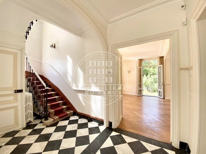 Maison a louer chatou - 10 pièce(s) - 285 m2 - Surfyn