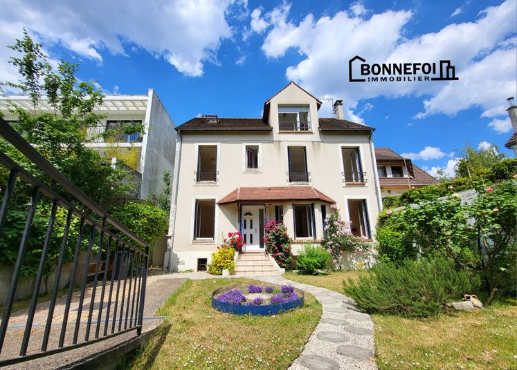 Maison a louer champigny-sur-marne - 9 pièce(s) - 174 m2 - Surfyn