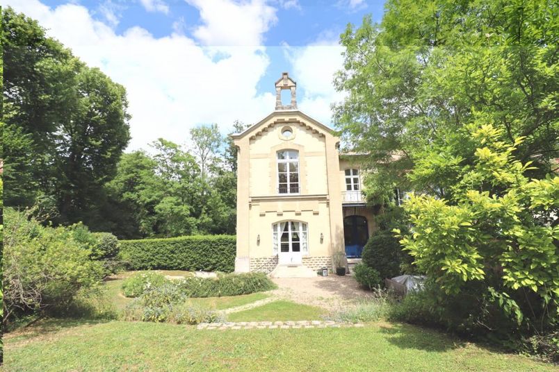 Maison a louer saint-germain-en-laye - 8 pièce(s) - 260 m2 - Surfyn