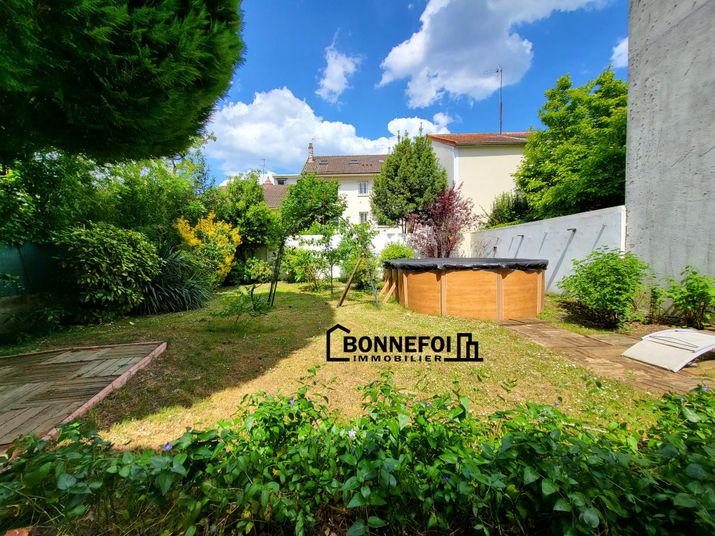 Maison a louer champigny-sur-marne - 9 pièce(s) - 174 m2 - Surfyn